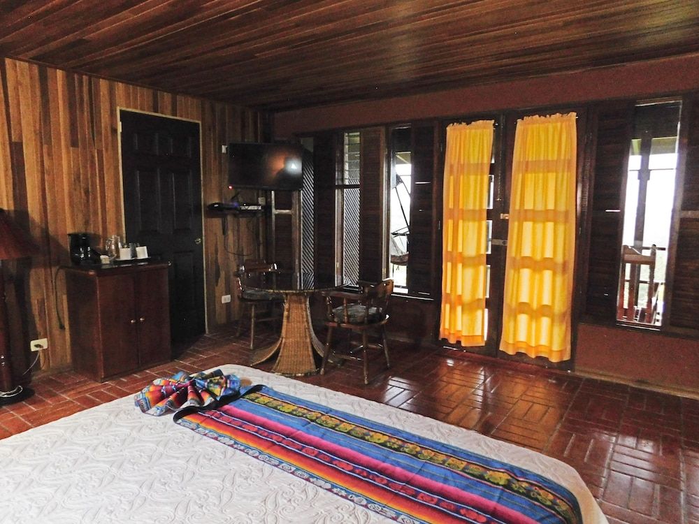 Junior Suite (1 Bed)
