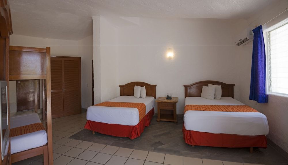 Vista Playa de Oro Manzanillo Family Room 2