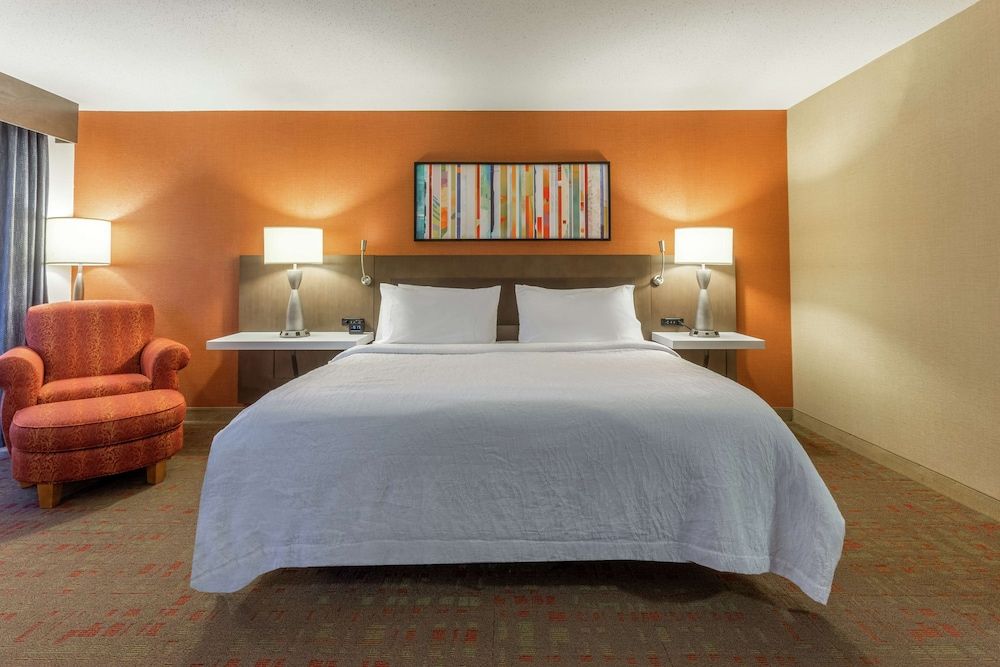 Suite, 1 Bedroom, Accessible (Roll-In Shower)