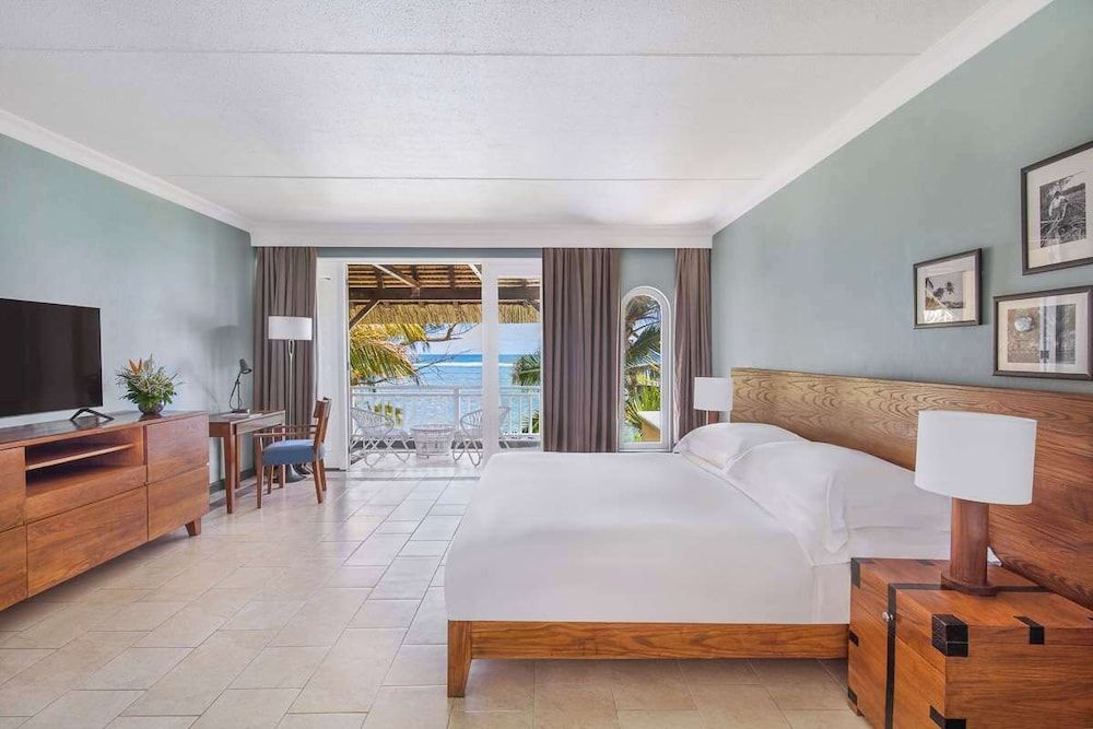 OUTRIGGER Mauritius Beach Resort Room, 1 King Bed, Ocean View 3