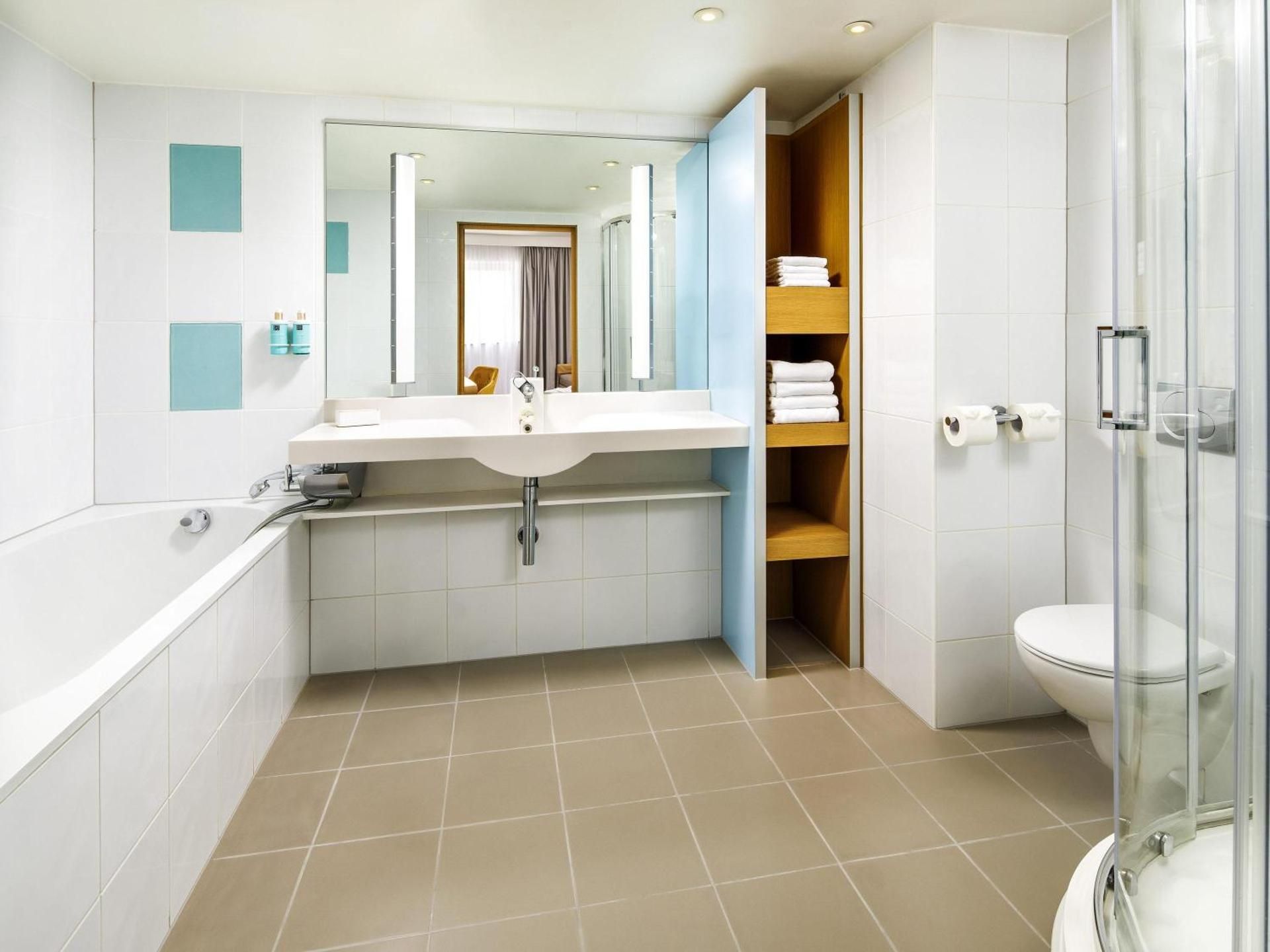 undefined Novotel London Greenwich 10