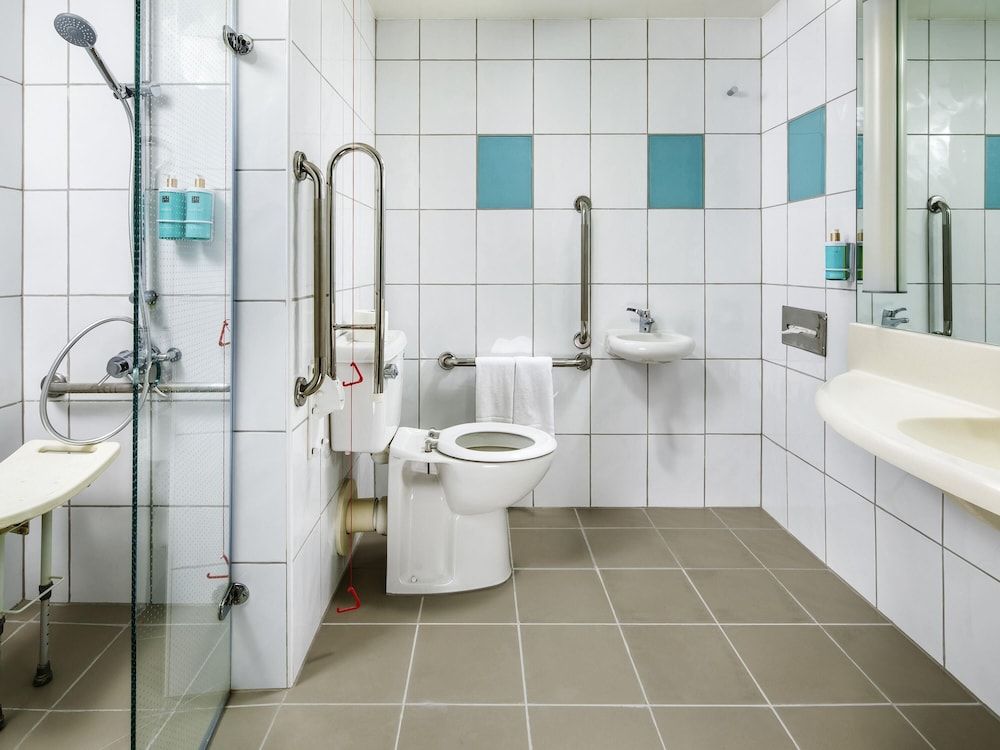 Novotel London Greenwich Superior Room, 1 Queen Bed, Accessible 3