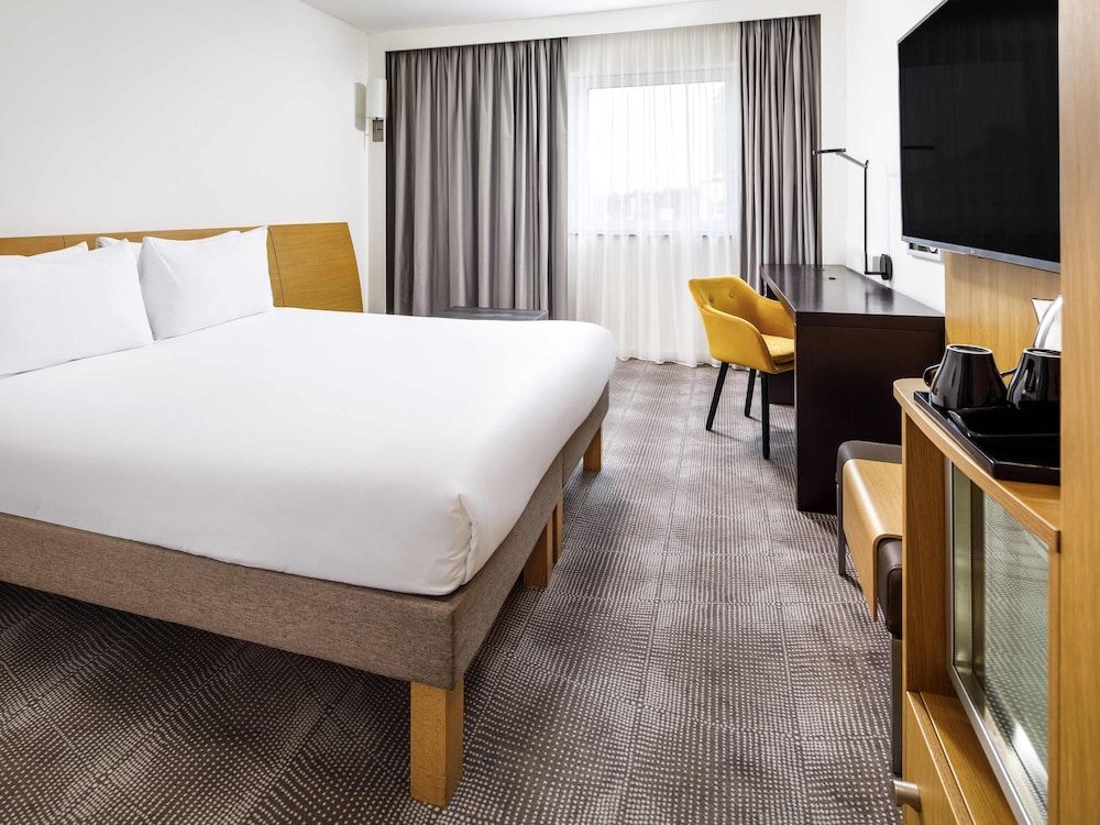 Novotel London Greenwich Superior Room, 1 Queen Bed, Accessible