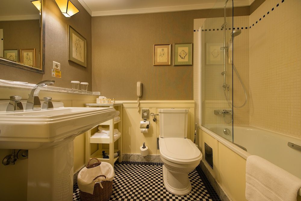 Marrol's Boutique Hotel Classic Double Room 4