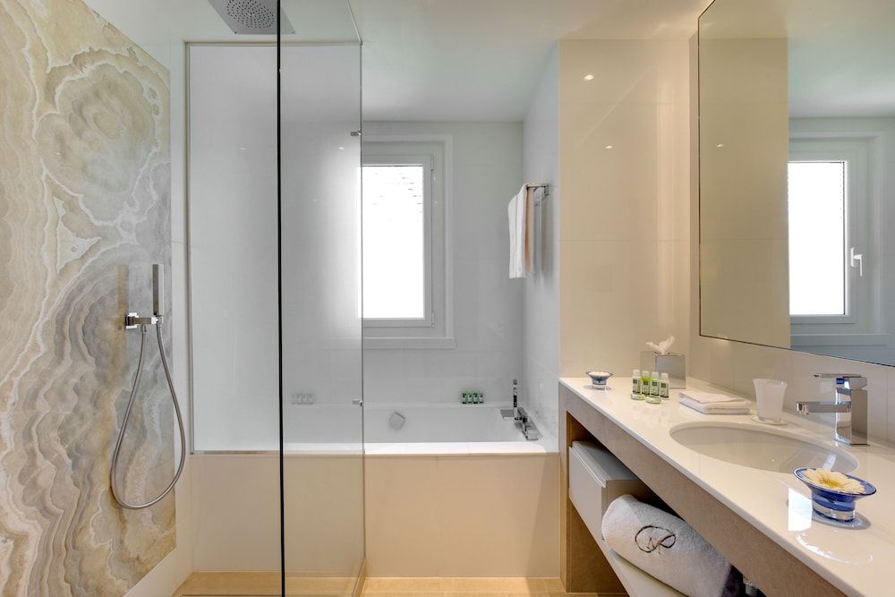 Junior Suite, Terrace and Spa Access