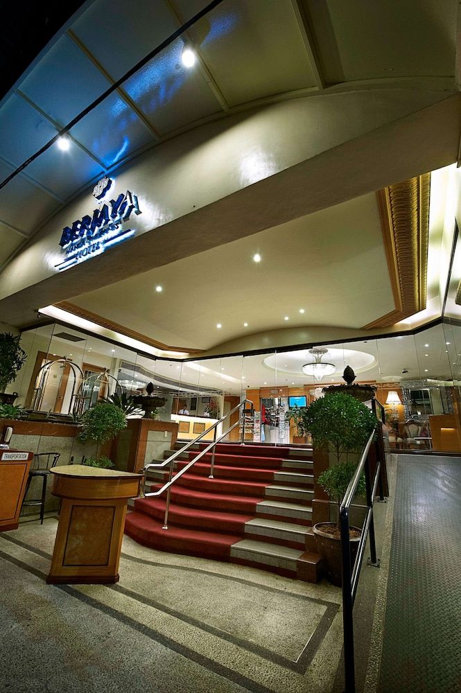 undefined Berjaya Makati Hotel 7