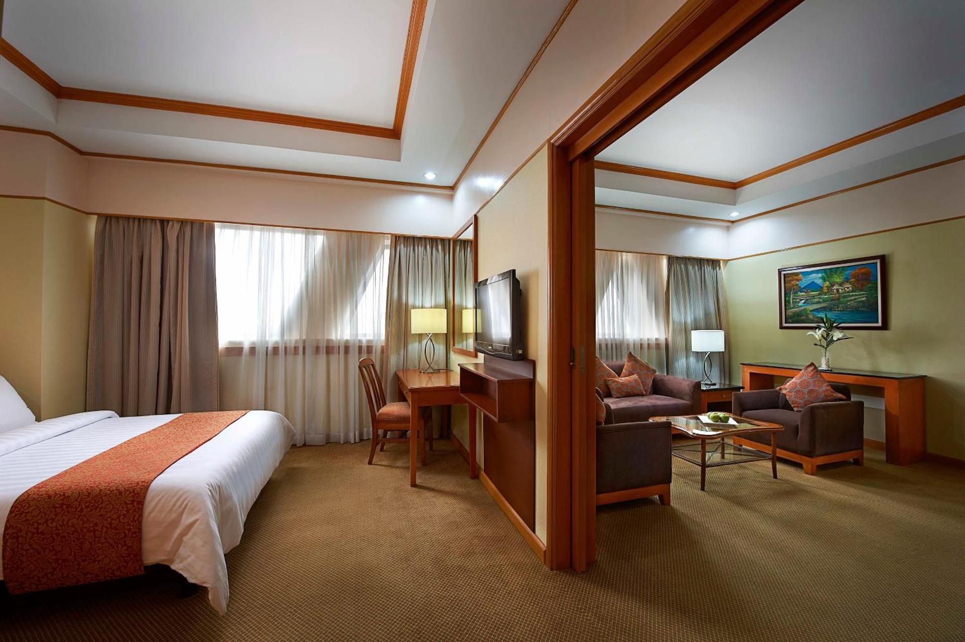 undefined Berjaya Makati Hotel 7