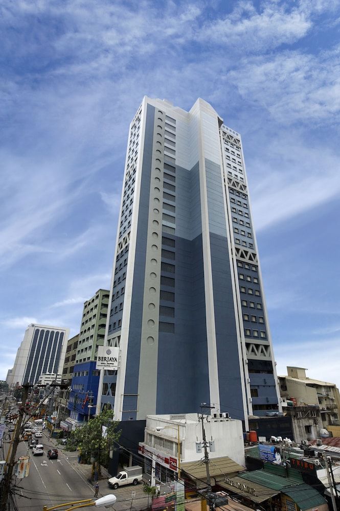 undefined Berjaya Makati Hotel 8