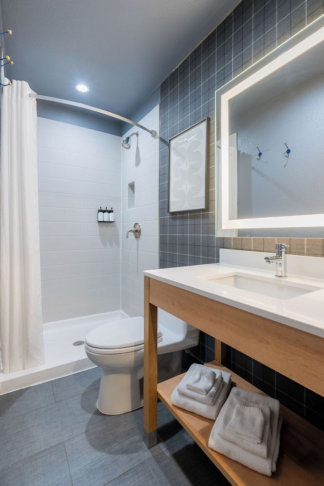 Ardsley Acres Hotel Westchester Standard Room, 1 King Bed 11