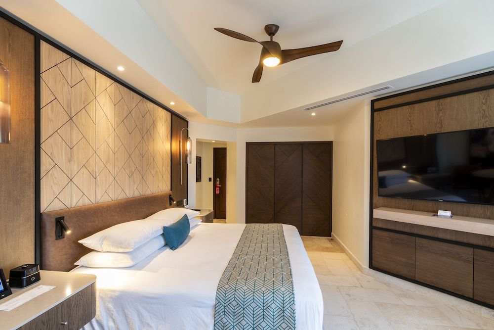 Junior Suite Garden View - 1 King Bed