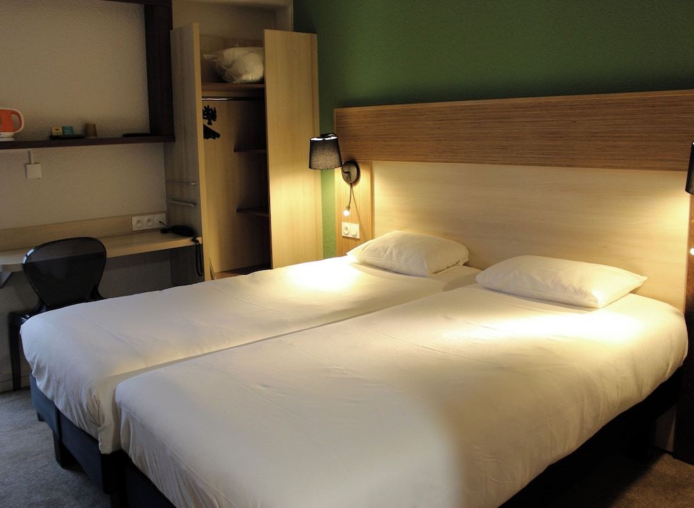 greet Hotel Dijon Sud Longvic POP Standard Room, 2 Single Beds 2