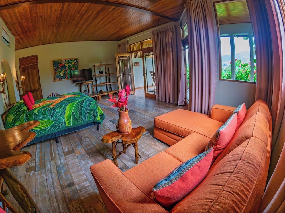 Lost Iguana Resort and Spa Deluxe Room 8
