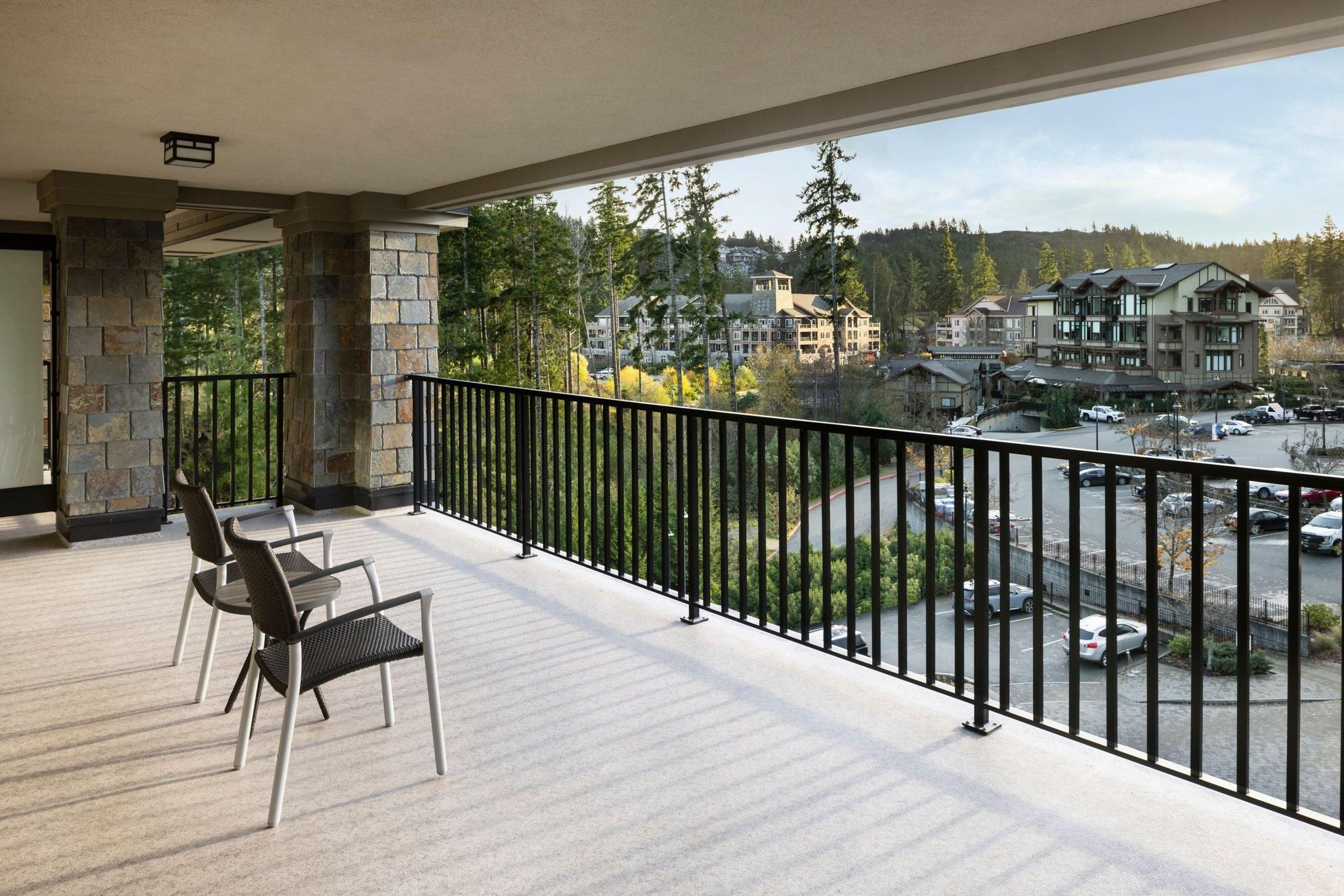 1 Bedroom Suite, 1 King, Sofa Bed, Resort View, Balcony, Fireplace