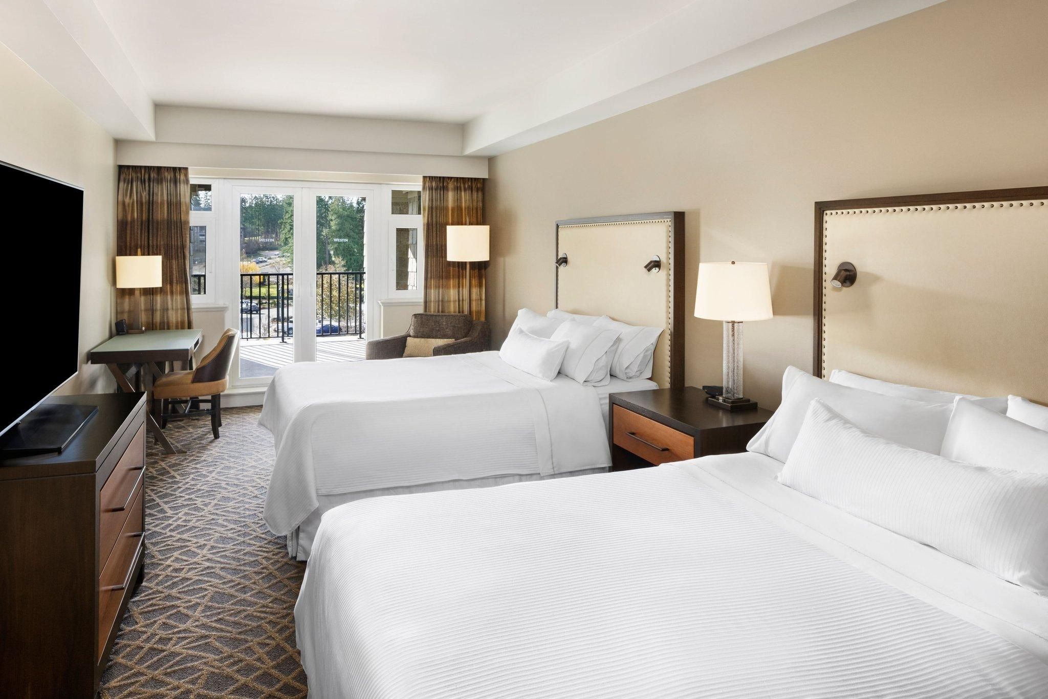 Deluxe Guest Room, 2 Queen, Resort View, Balcony