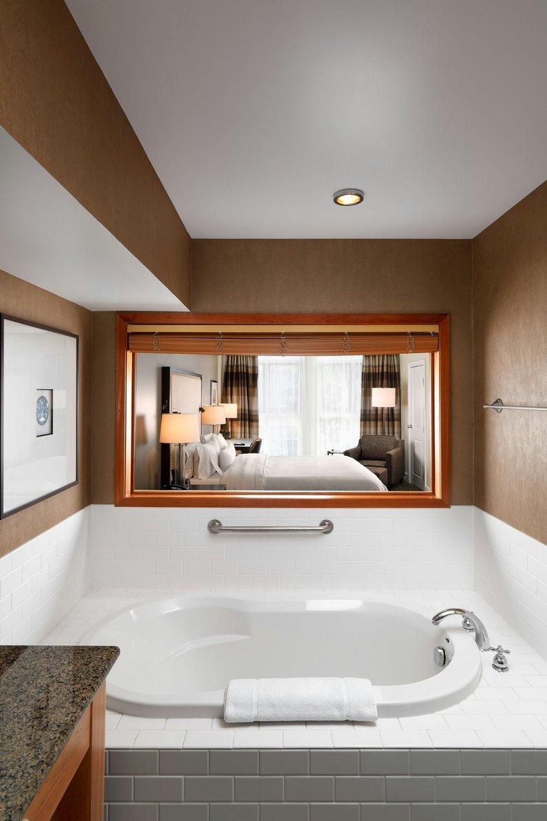1 Bedroom Presidential Suite, 1 King, Sofa Bed, Golf View, Balcony, Fireplace, Whirlpool