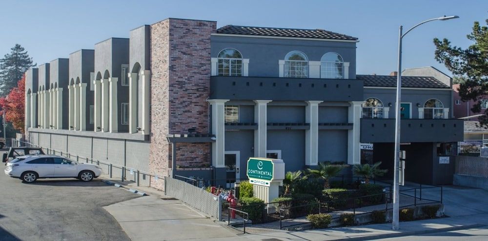 undefined Continental Inn 7