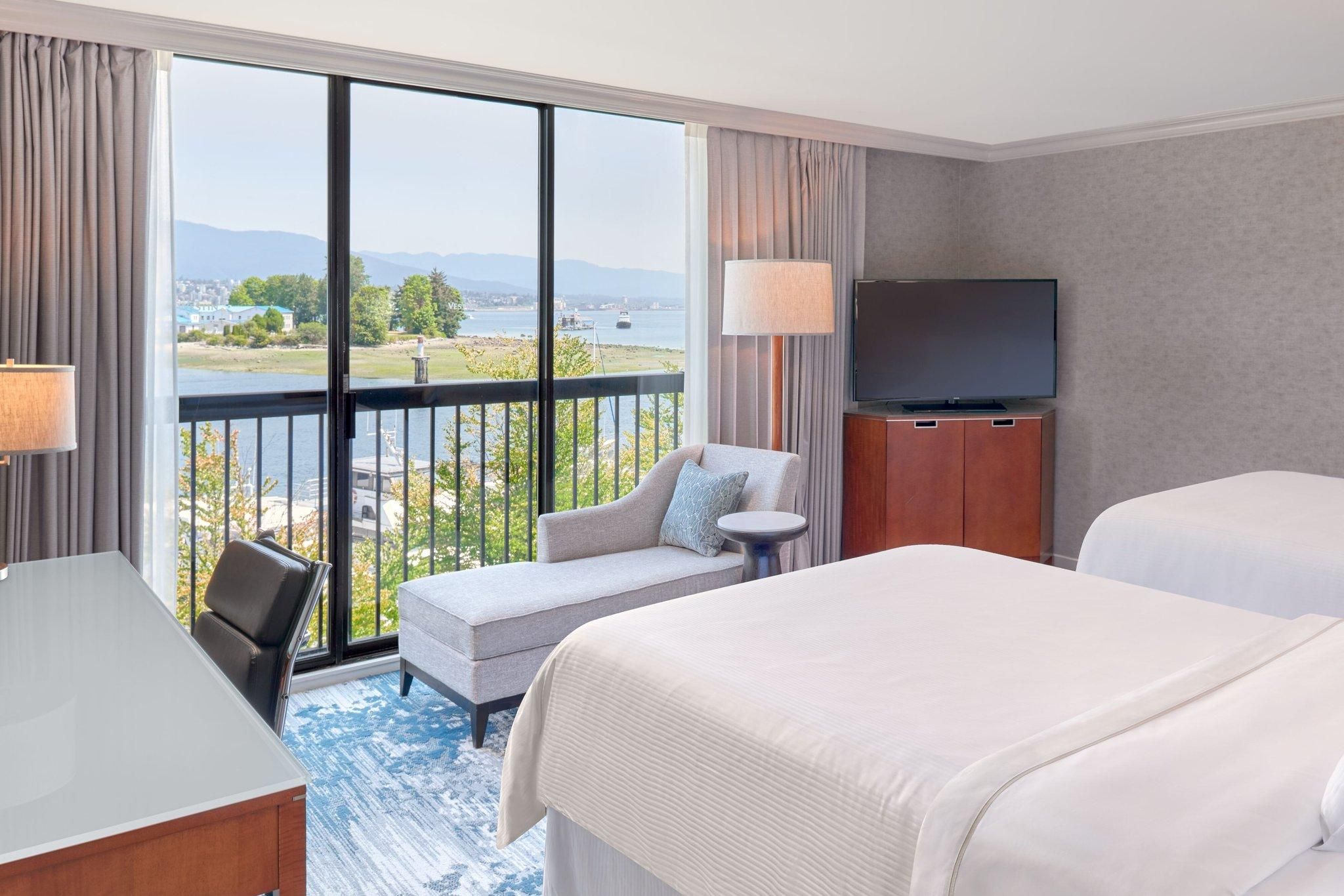 Deluxe Guest room, 2 Double, Mountain view, Harbor view