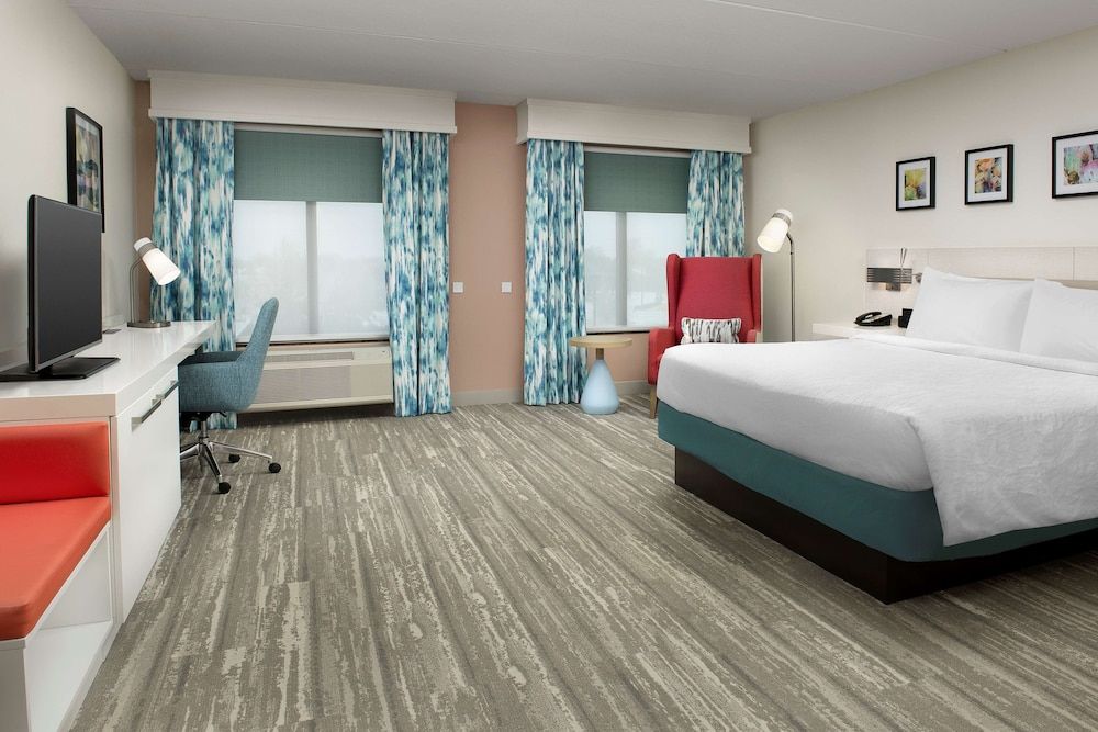 Standard Room, 1 King Bed, Accessible