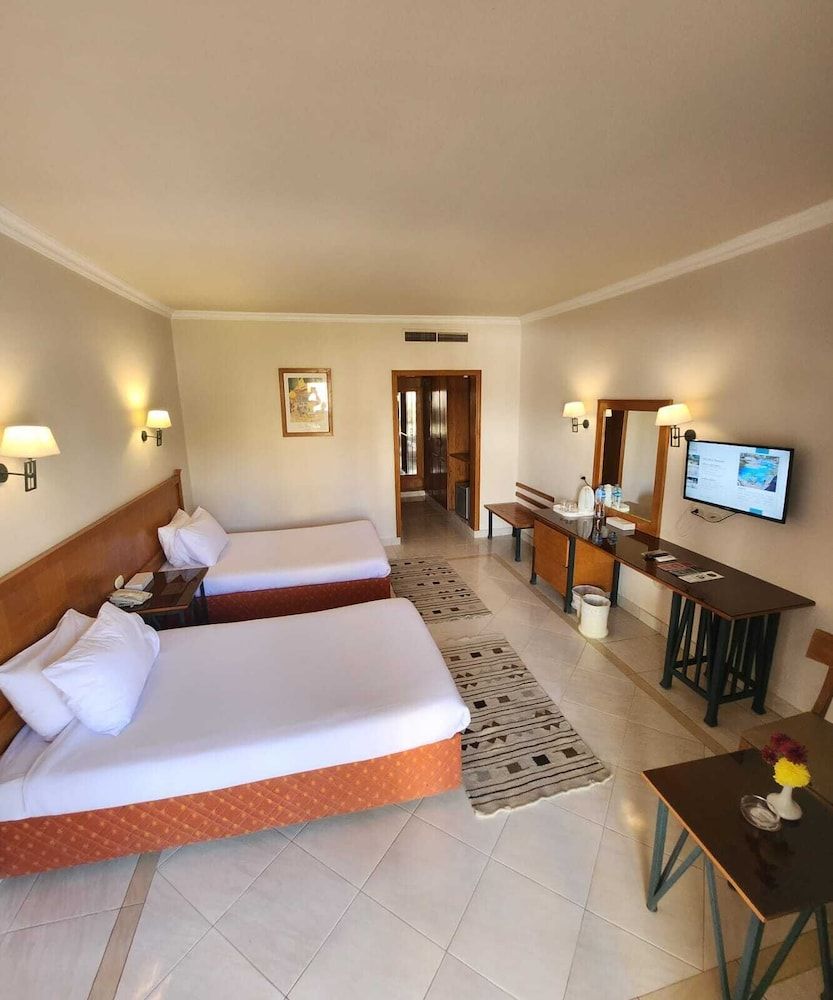 Regina Resort and Aqua Park Hurghada Standard Room, Garden View 2