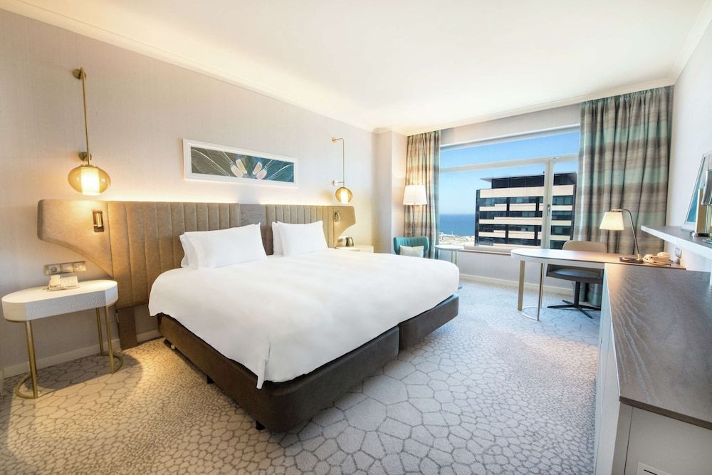 Room, 1 King Bed, Pool View