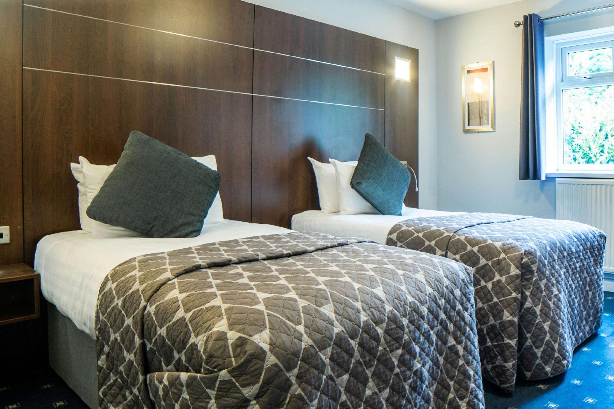 2 Single Beds, Business Room, Nonsmoking, Upgrade