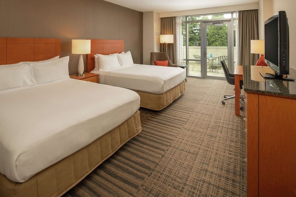 Room, 2 Double Beds, Accessible, Patio (Mobility & Hearing, Roll-in Shower)