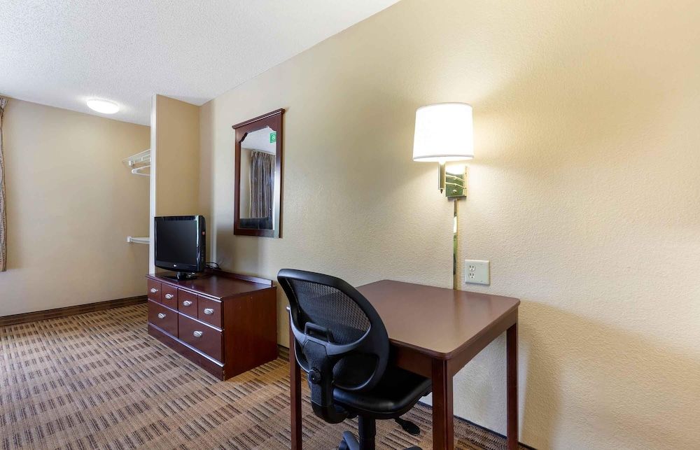 Extended Stay America Suites Baltimore Glen Burnie Studio, 2 Double Beds, Non Smoking 5