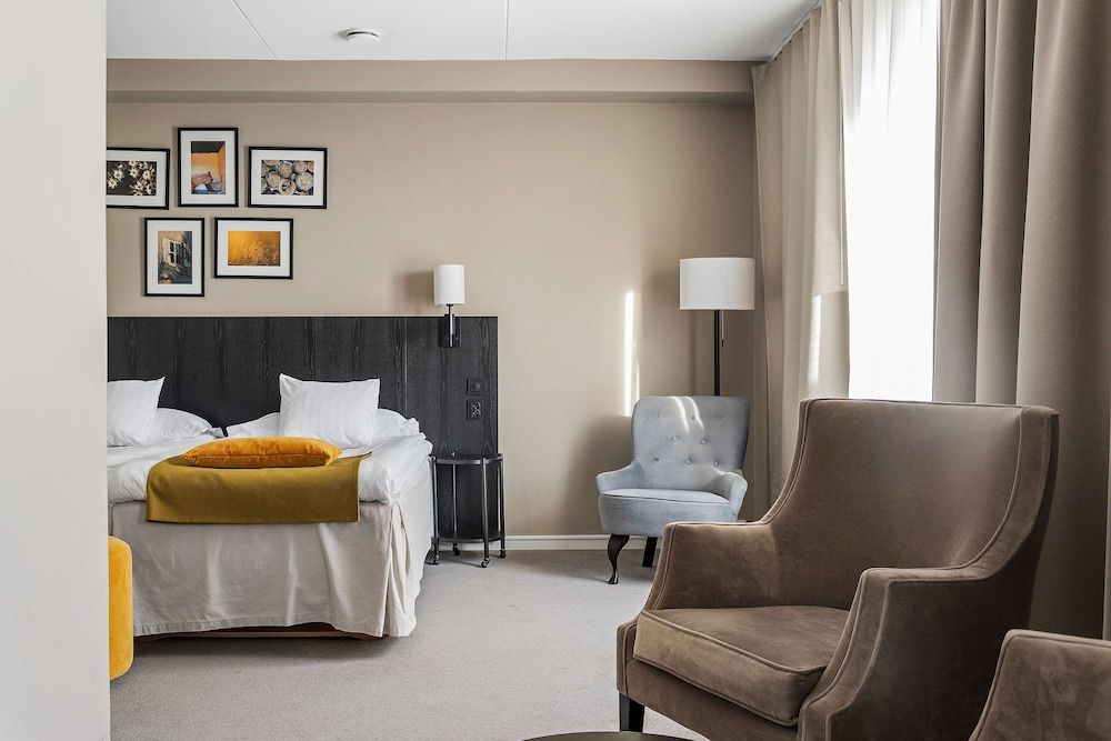 Best Western Plus Hotel Plaza Deluxe Room, 2 Twin Beds, Non Smoking 2