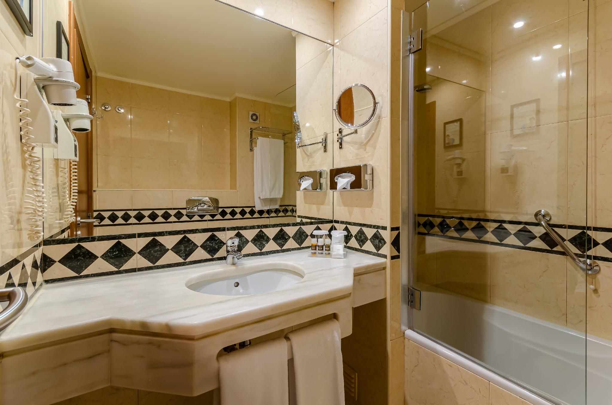 Twin Executive Room