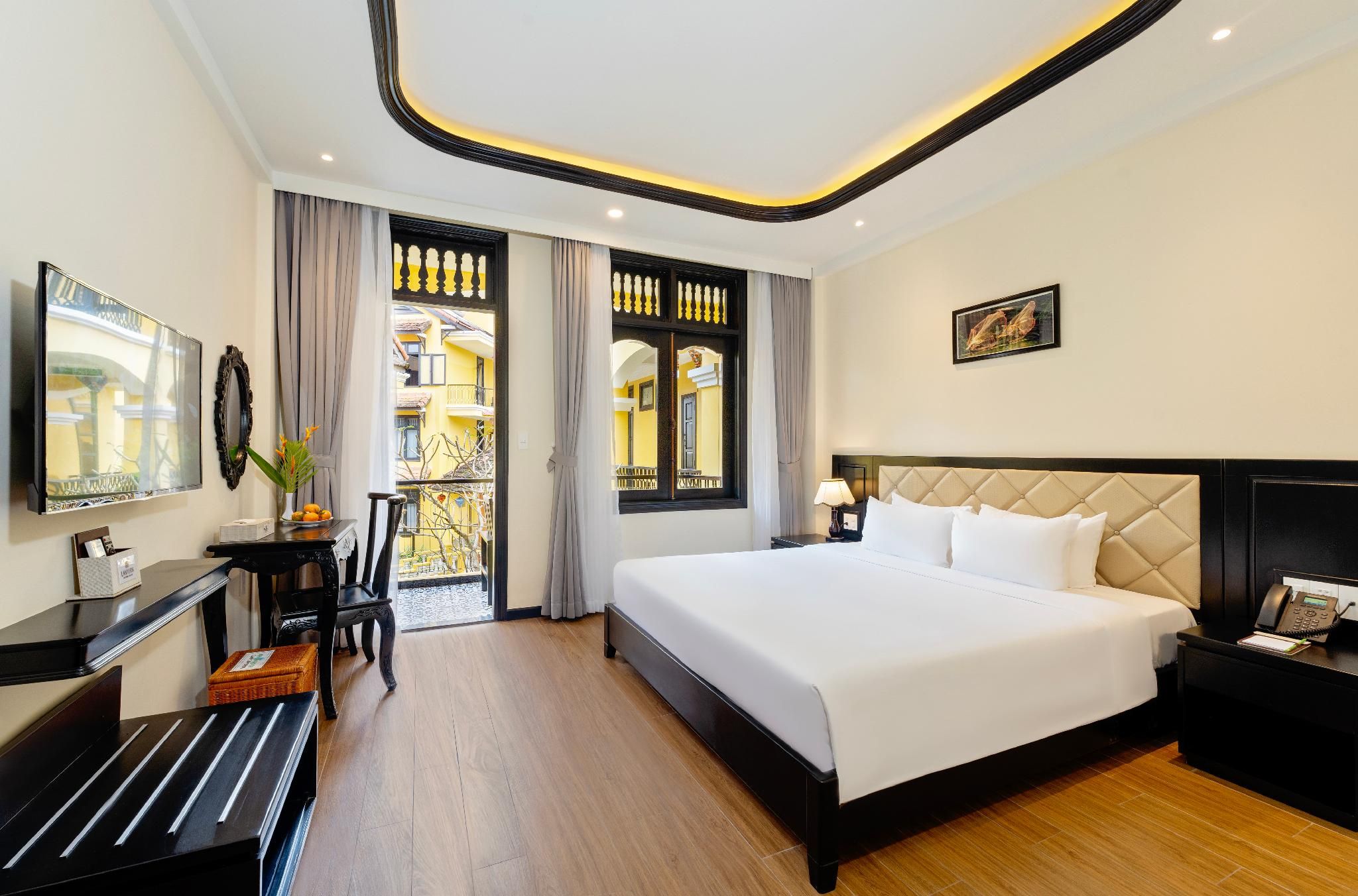 undefined Lantern Boutique Hoi An 9