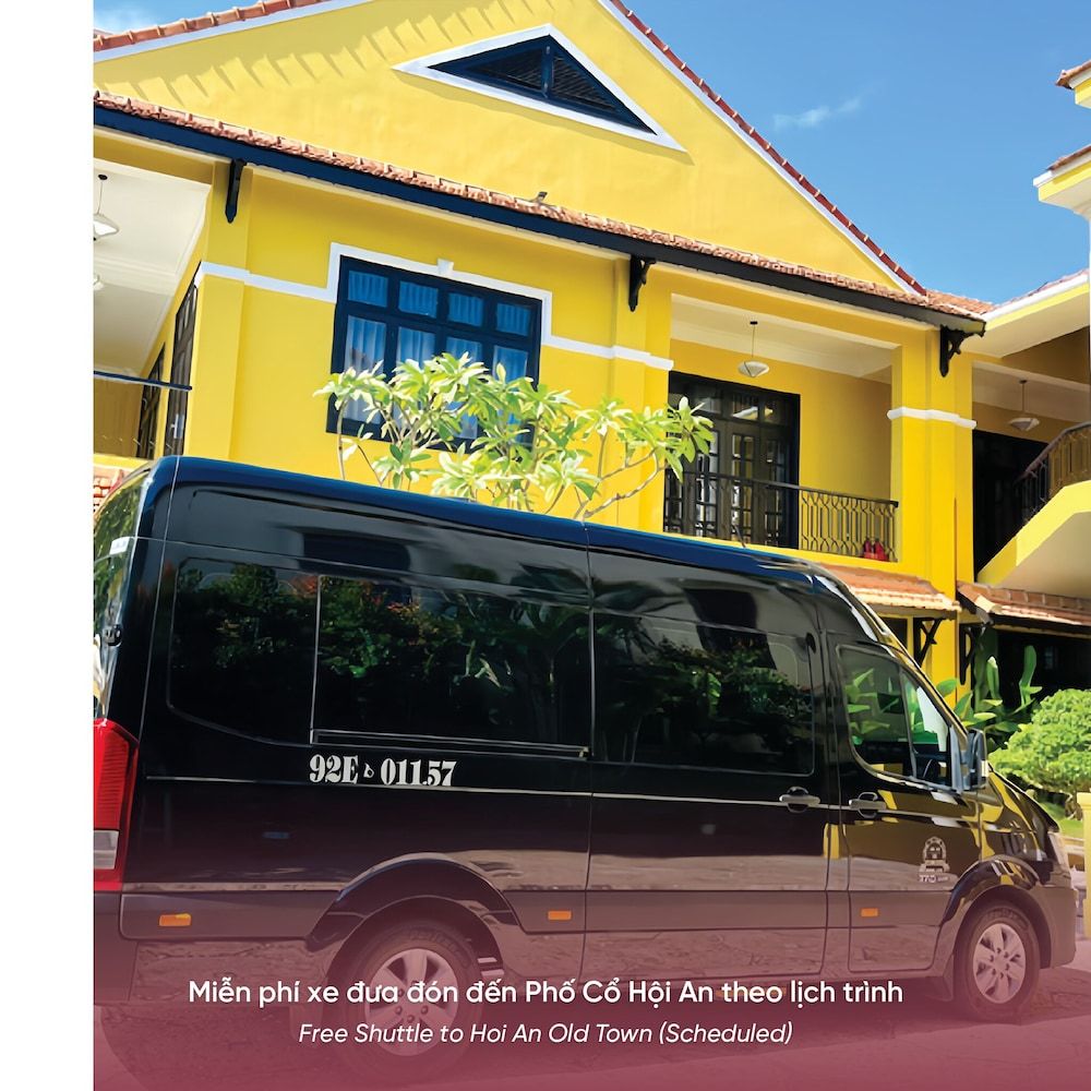 undefined Lantern Boutique Hoi An 6