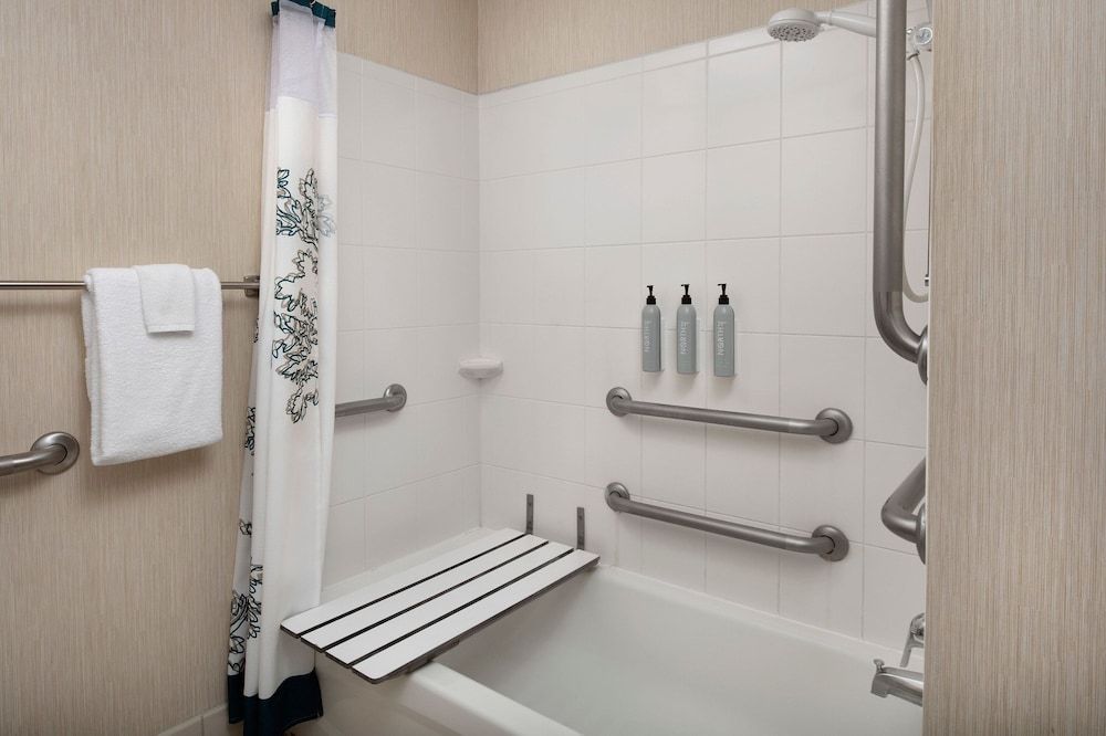 Suite, 1 Bedroom (Mobility Accessible, Tub)
