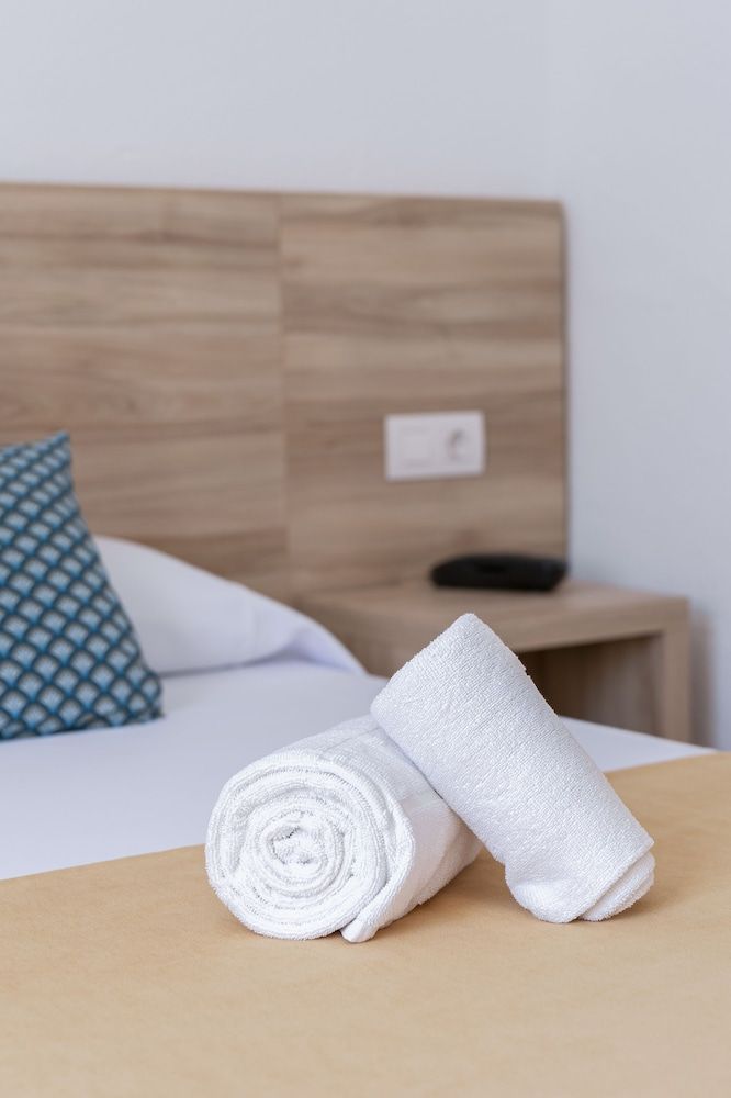 Suncoast Ibiza Hotel - Adults Only Twin Room 7