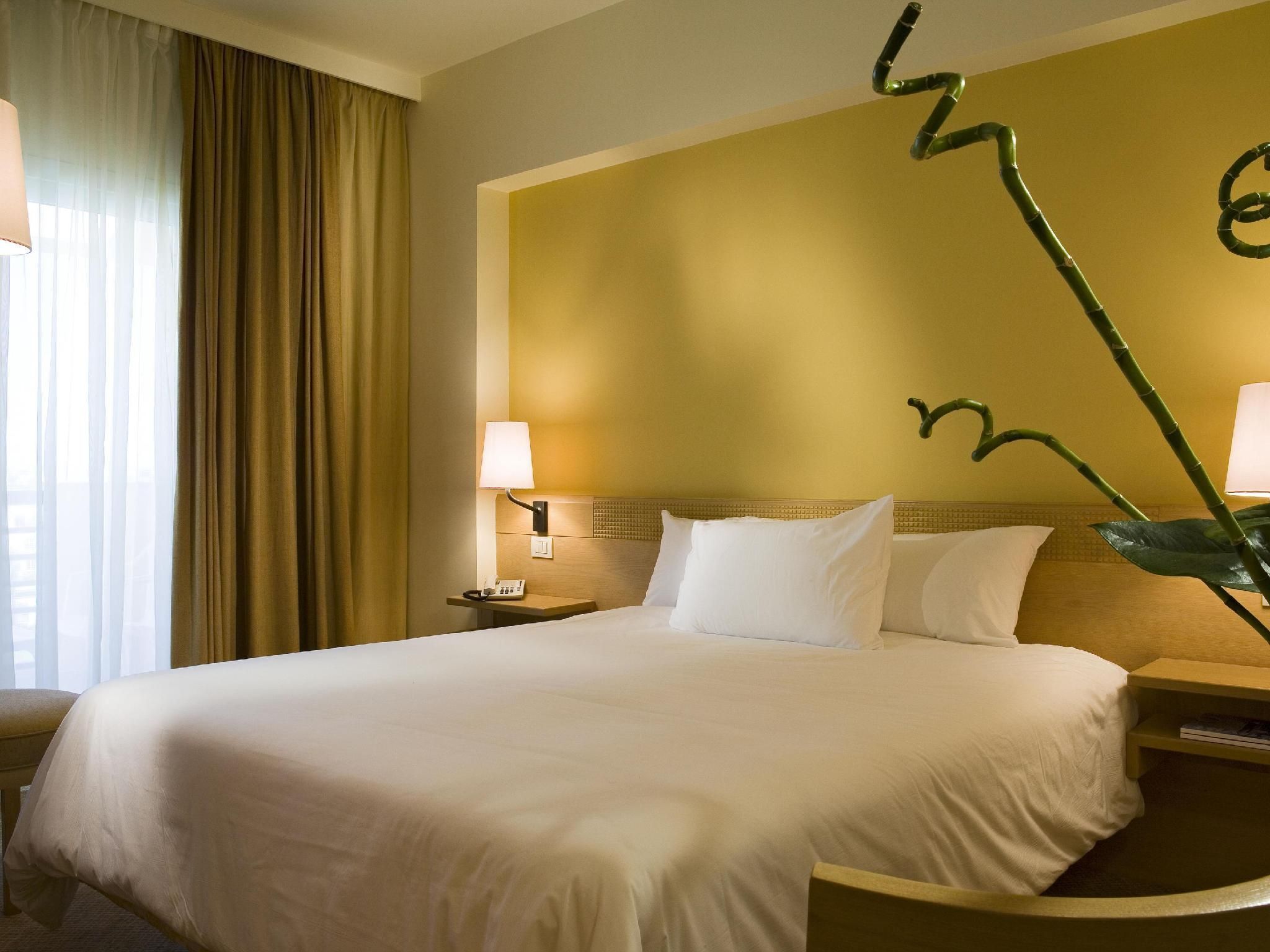 Junior Suite With 1 Double Bed, With Balcony