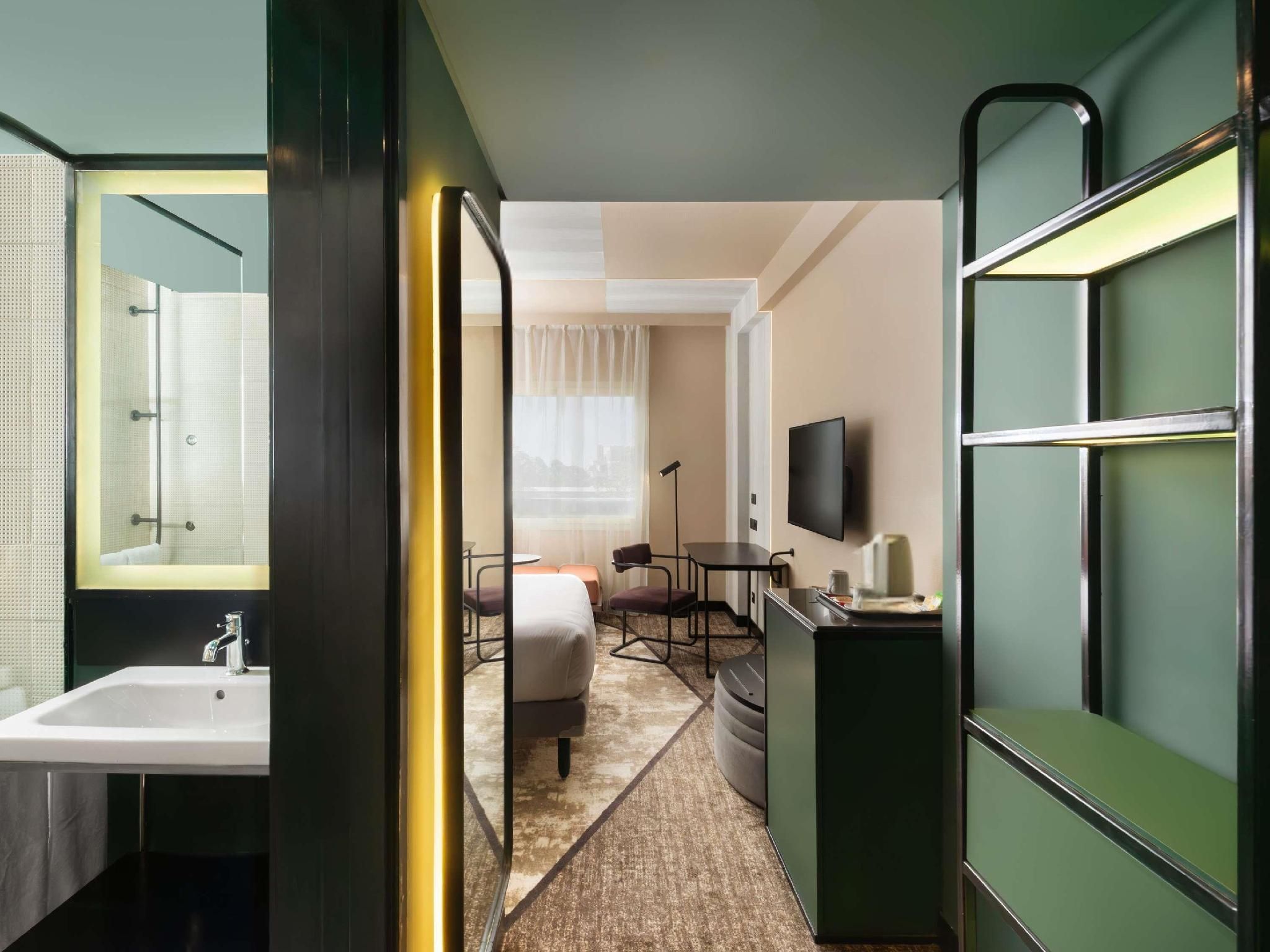 Executive Room with 1 Double Bed