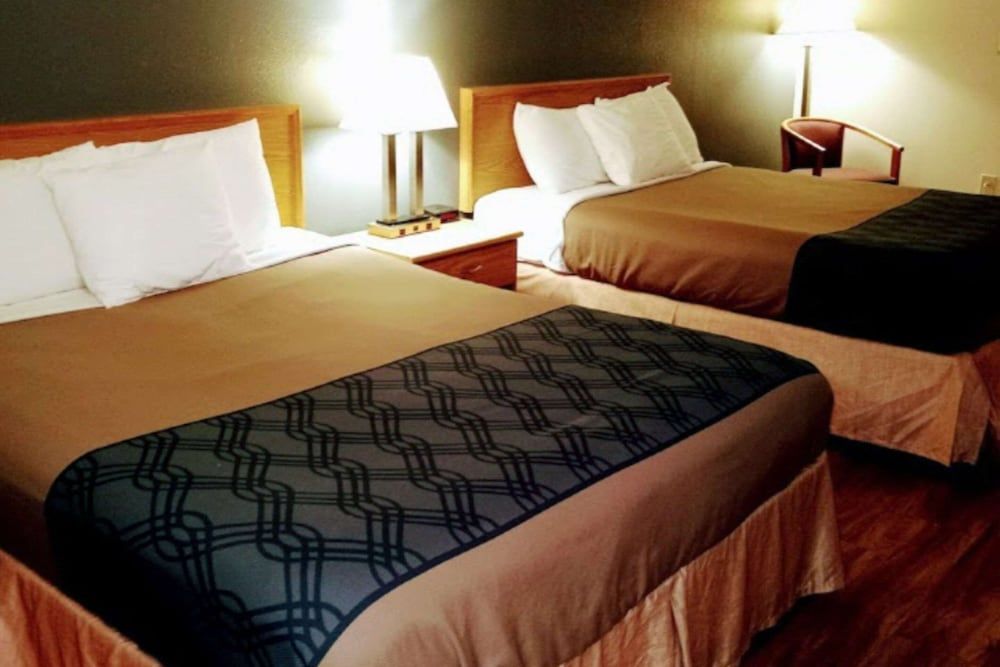 Standard Room, 2 Queen Beds, Non Smoking