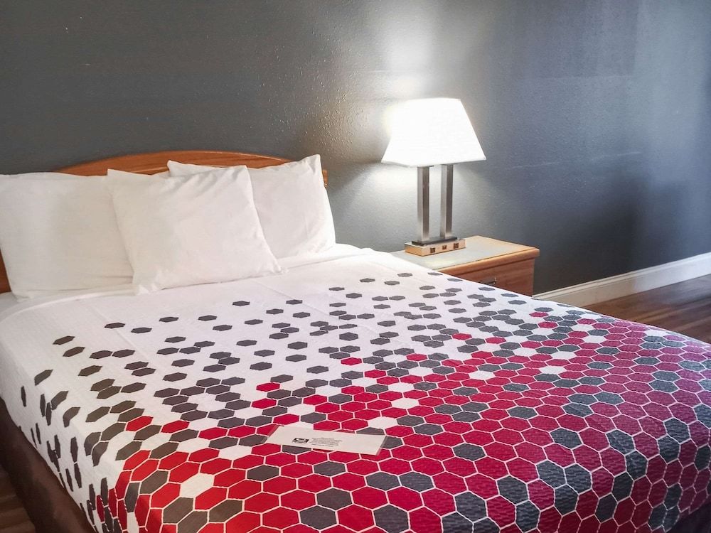 Suite, 1 King Bed, Non Smoking, Jetted Tub