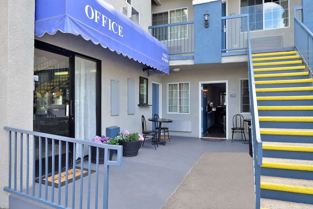 undefined Americas Best Value Inn Hollywood Los Angeles 2