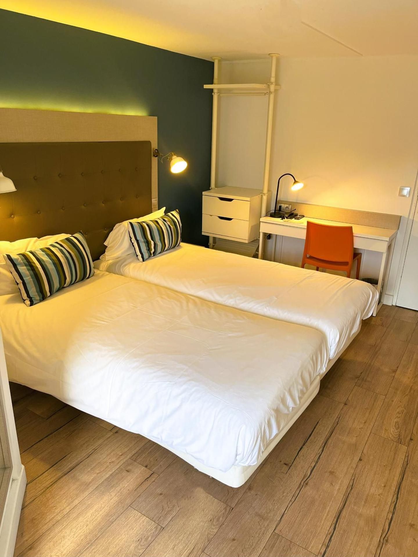 Kyriad Argenteuil Twin Room