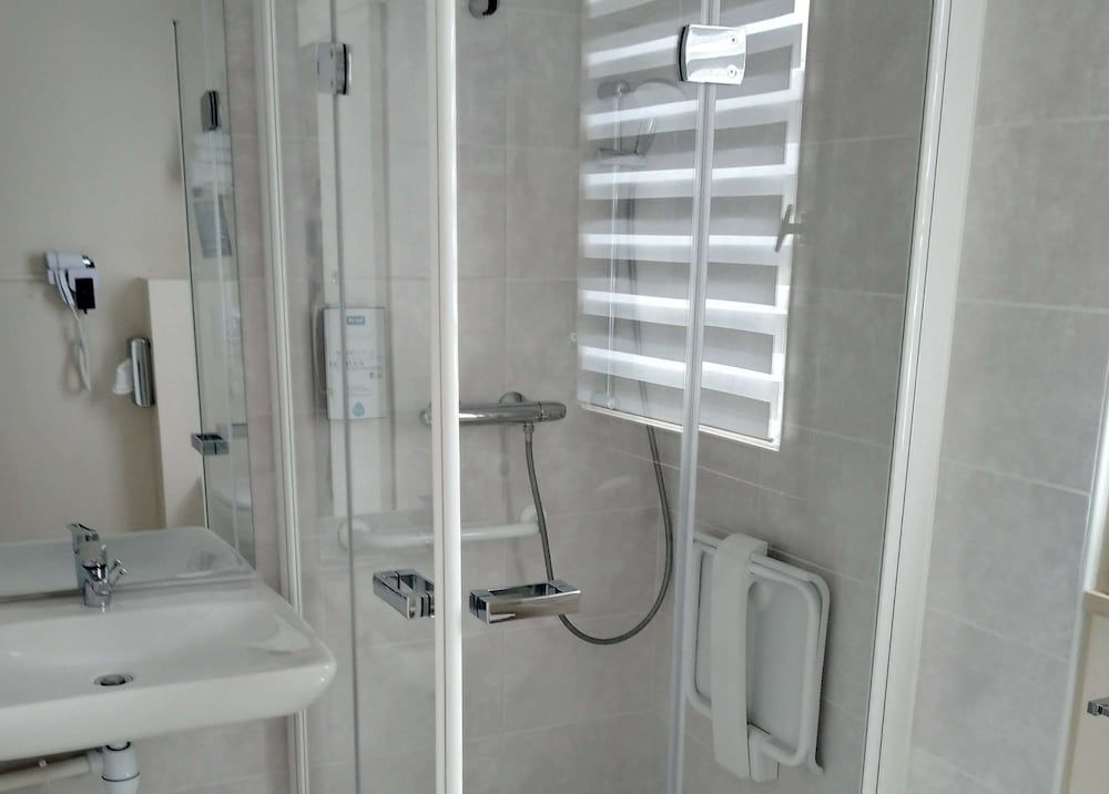 Kyriad - Rennes Chantepie Standard Room, 1 Double Bed 6