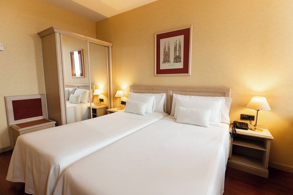 Sunotel Aston Standard Room 6