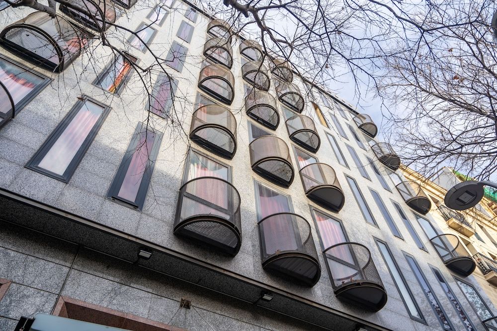 undefined Sunotel Aston 4