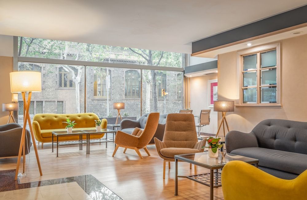 undefined Sunotel Aston