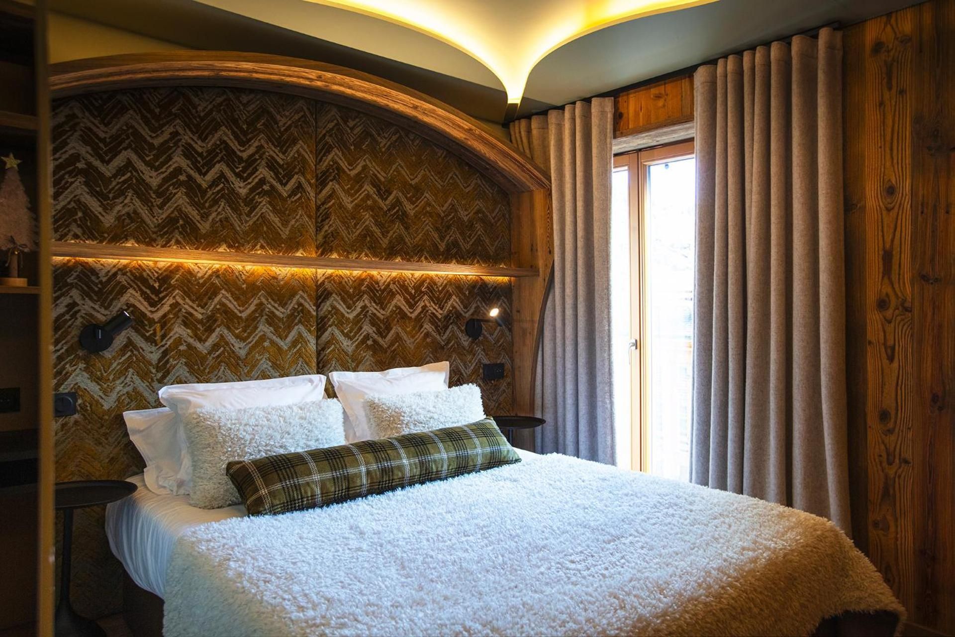 Superior Double Room with Balcony