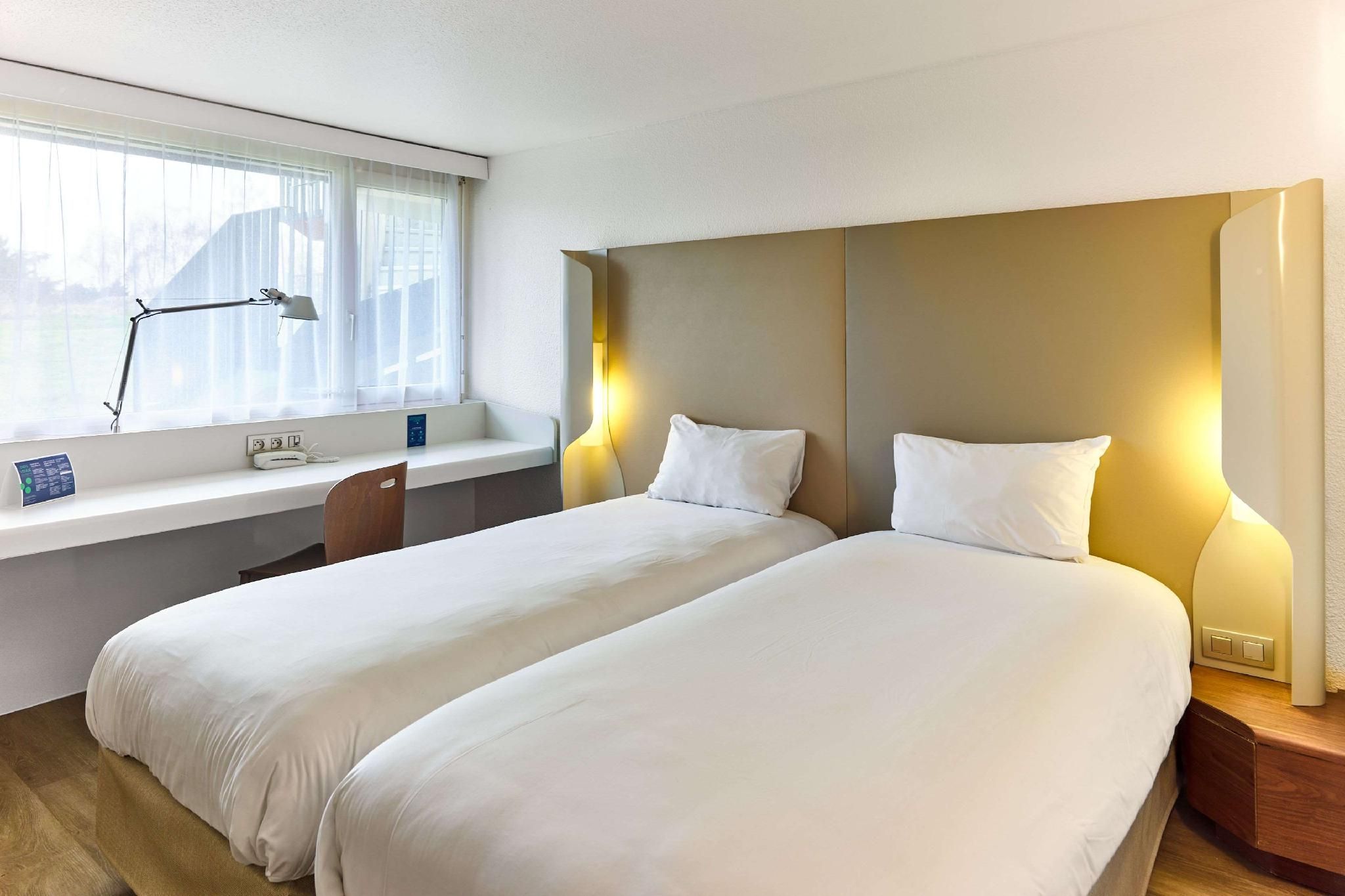 Standard Room - 2 Single Beds