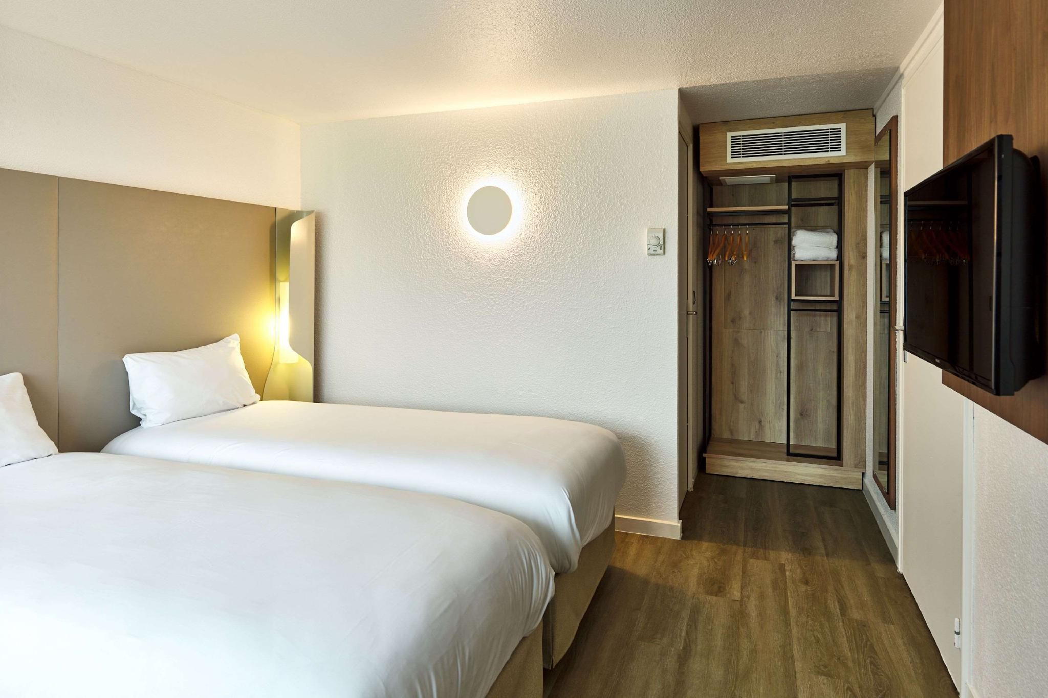 Standard Room - 2 Single Beds