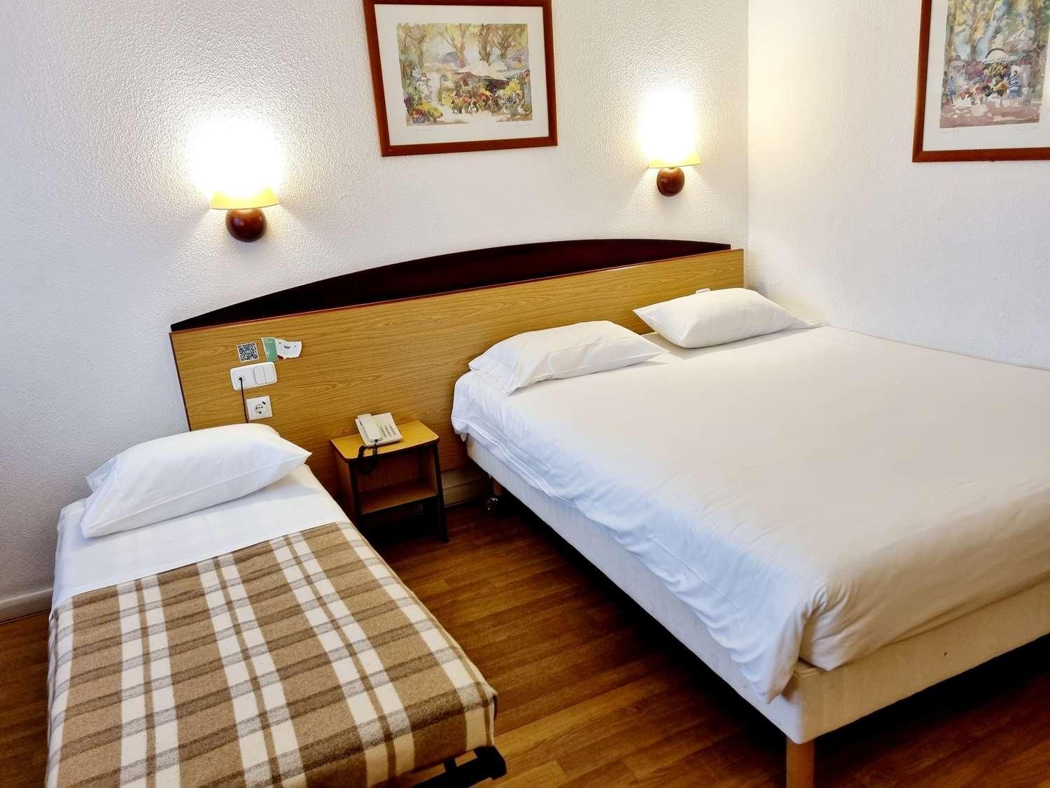 Hotel Travelodge Barcelona del Valles  Family Room