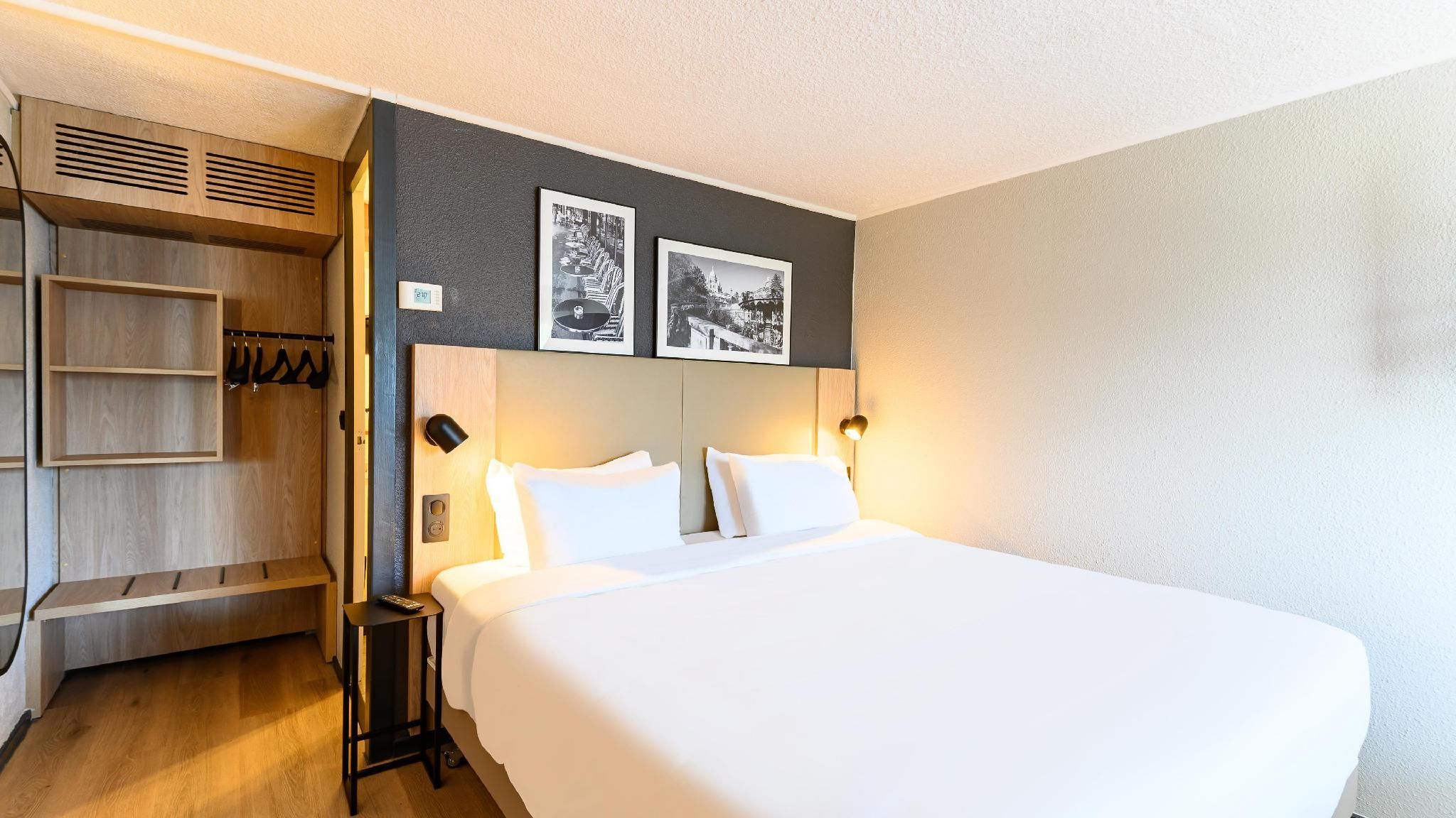 Superior Room - 1 King Bed