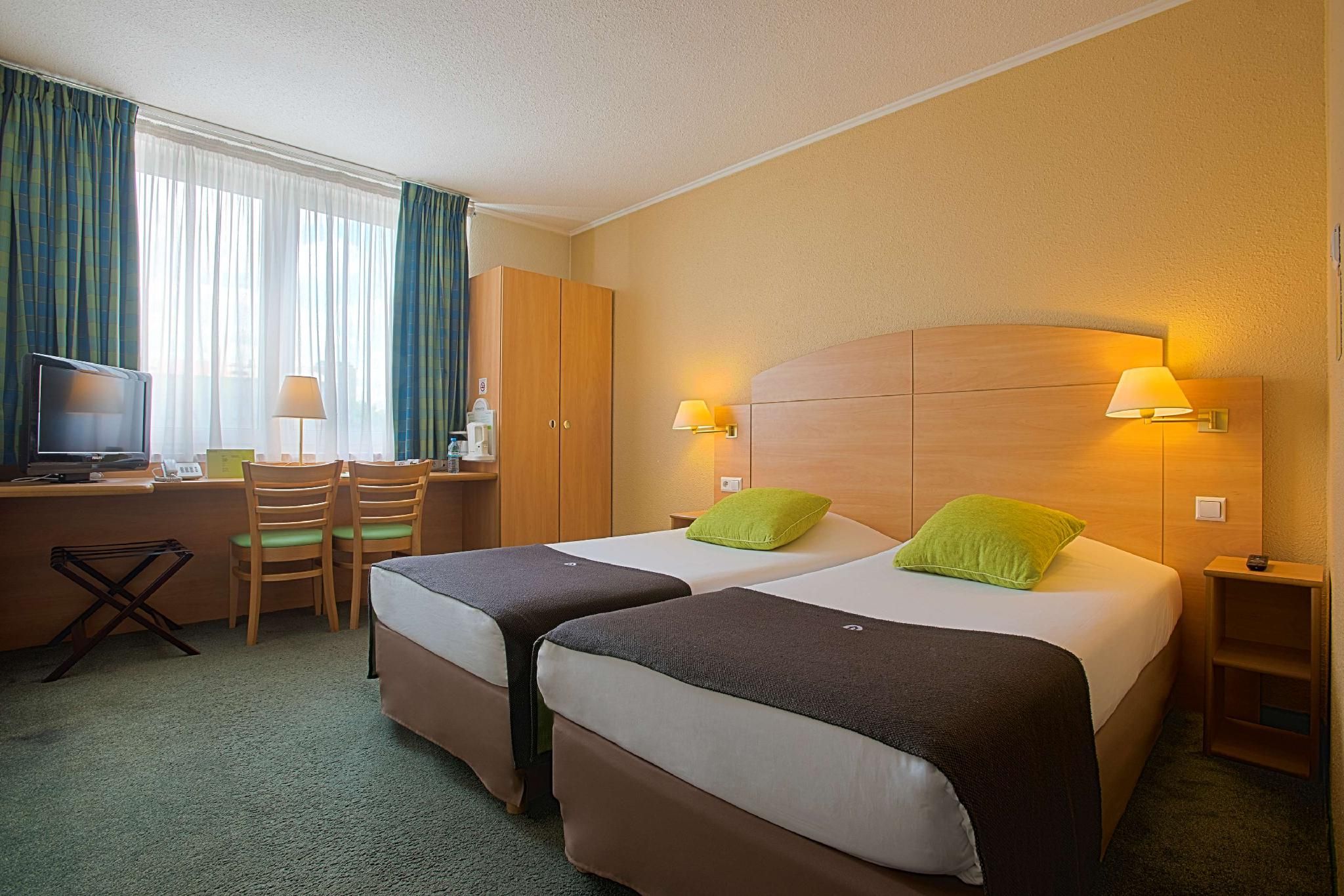 Standard Room - 2 Single Beds