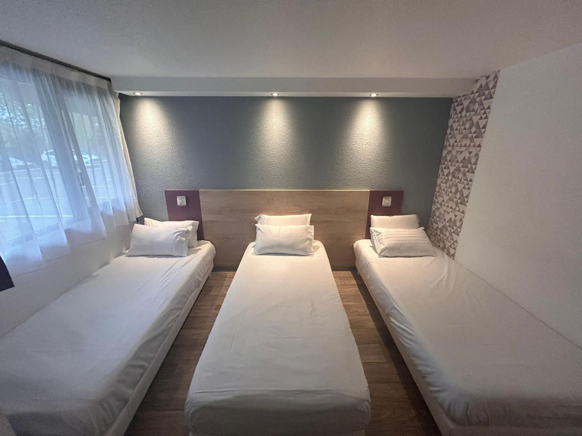 Triple Room - 3 Single Beds